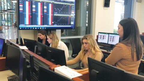 photo of students in the Freeman Trading Center