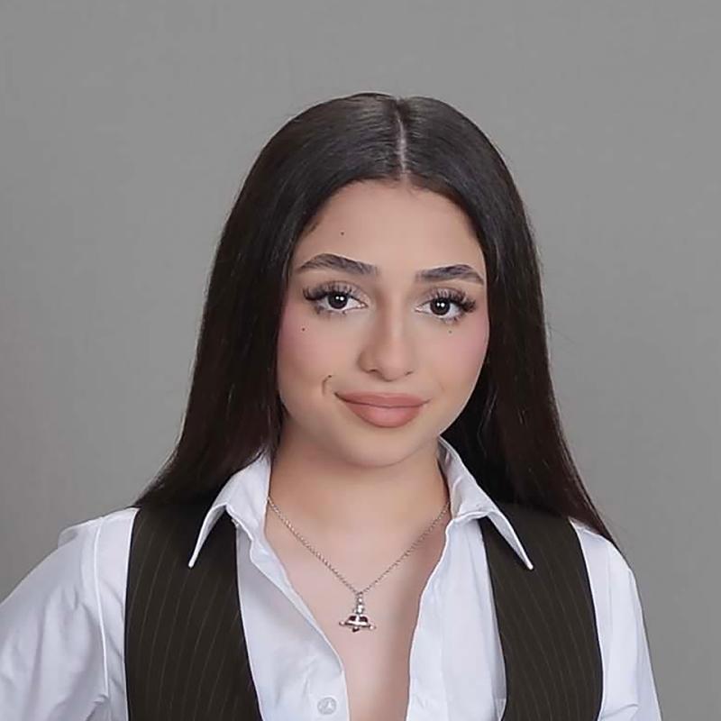 Zoë Sanchez, BA ‘28 and Lepage Student Fellow.